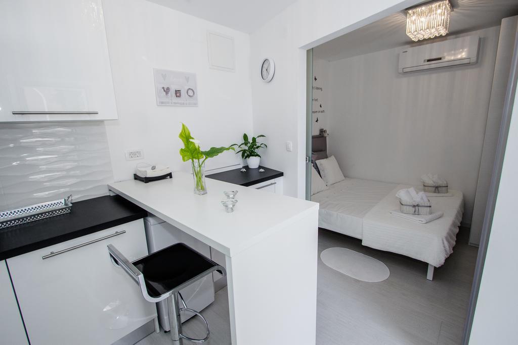 Luxury Studio Apartment White Sensation Vodice Buitenkant foto