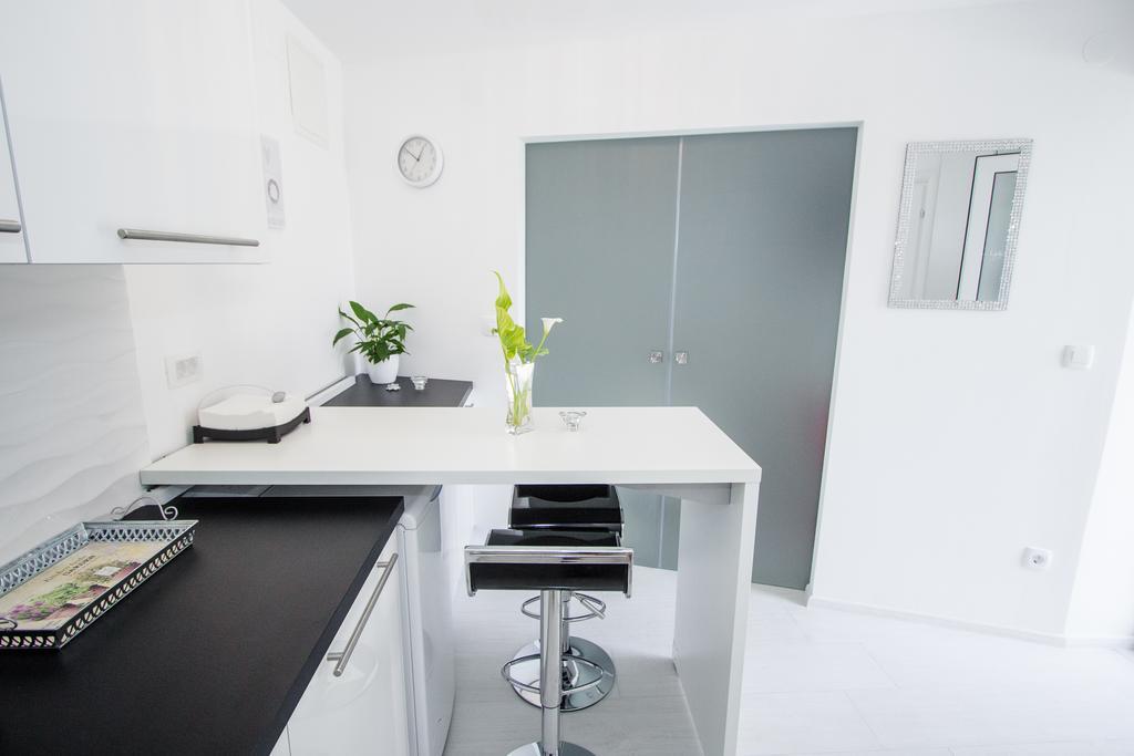 Luxury Studio Apartment White Sensation Vodice Buitenkant foto