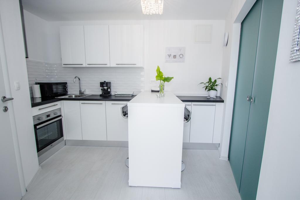 Luxury Studio Apartment White Sensation Vodice Buitenkant foto